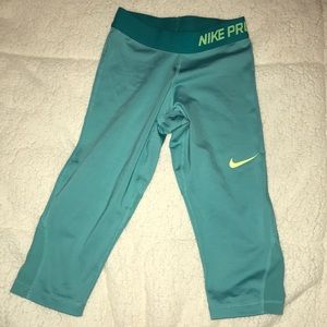 Nike Pro Girls’ Leggings